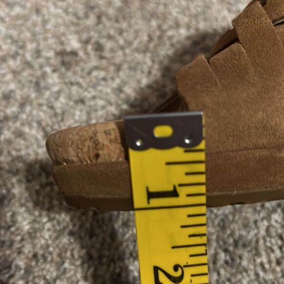 Ugg Shoes Lilah Tan Suede Wedge Sandals size 8 - Picture 10 of 12